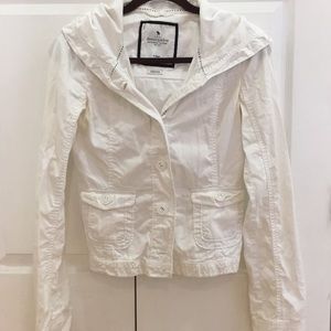 Girls Abercrombie white jacket